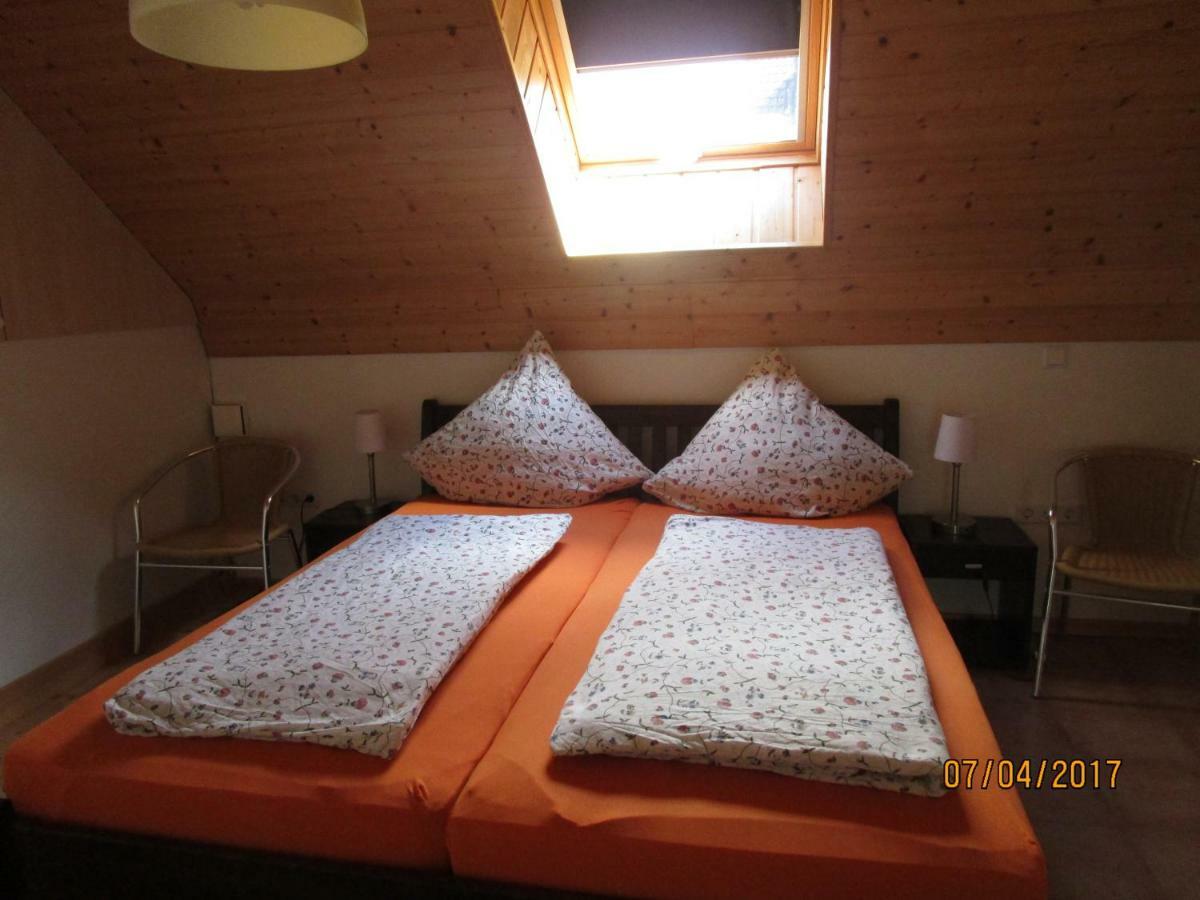 Ferienwohnung Hueck 린트 외부 사진