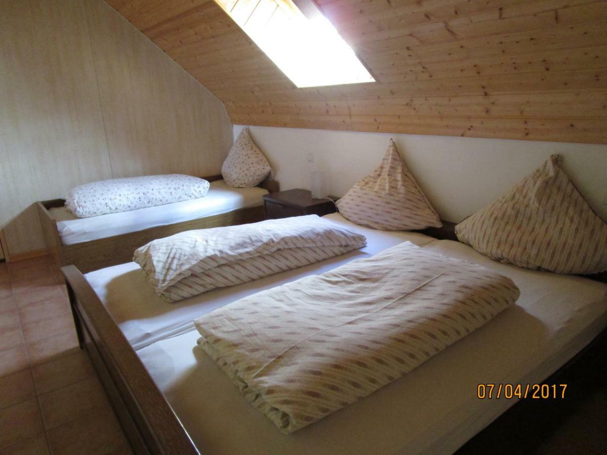 Ferienwohnung Hueck 린트 외부 사진